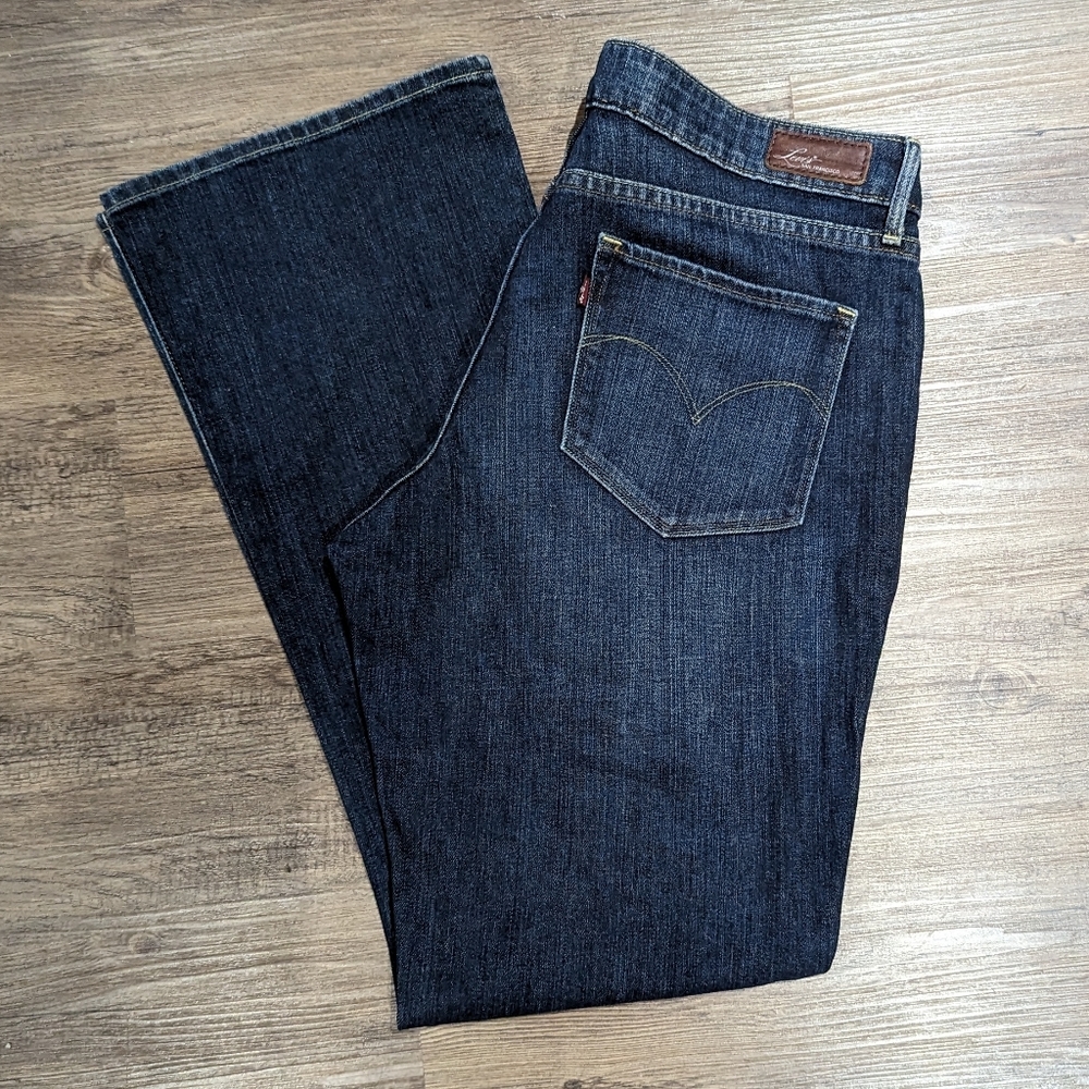 Levi's Bootcut Jeans - Picture 2 of 7